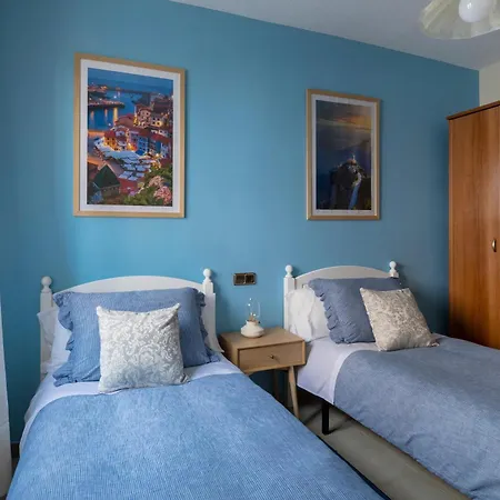 Bitacora - Con Aparcamiento En - Licencia Vut 341 As Cudillero